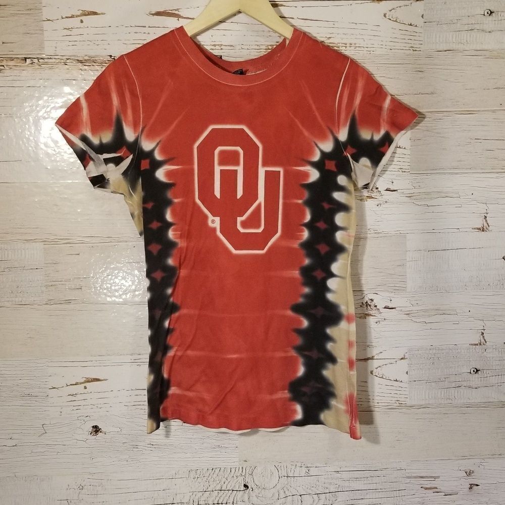 Creative Apparel tye-dye top